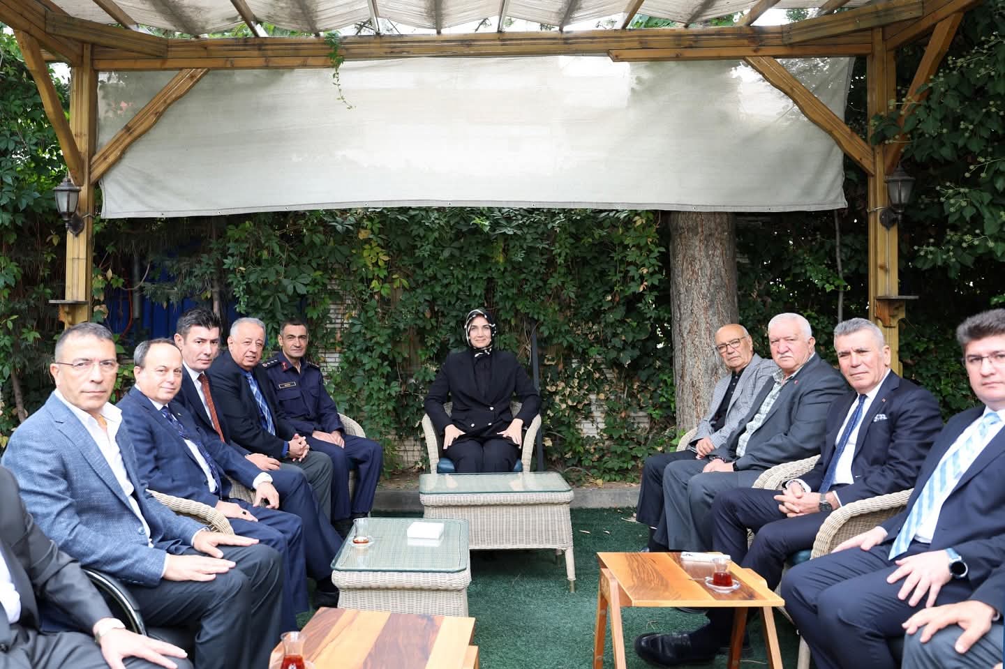 Vali Yiğitbaşı Başkanlığında İl Jandarma Komutanlığı’nda Değerlendirme Toplantısı 