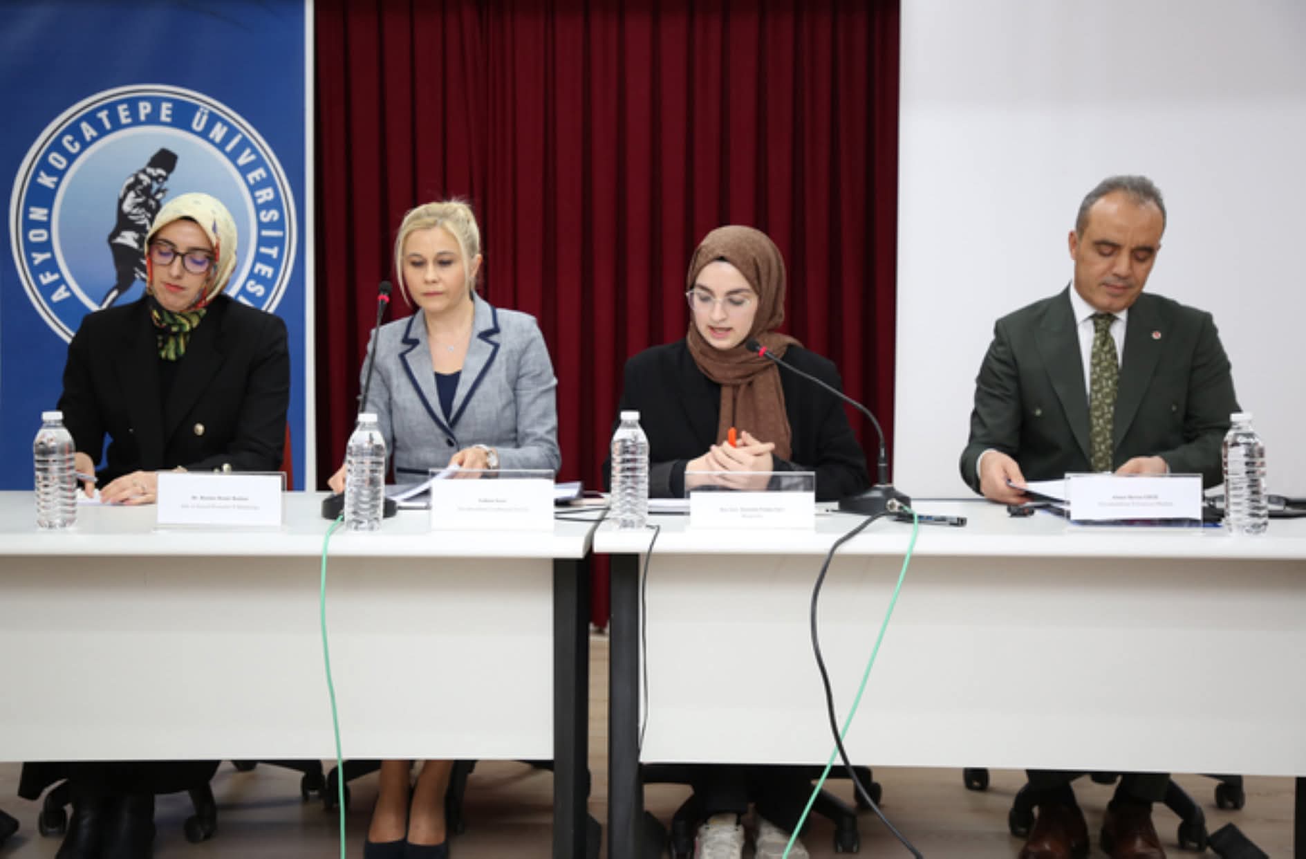 Yarım Kalan Hayatlar Panelinde Kadına Yönelik Şiddet Çok Yönlü Olarak Ele Alındı