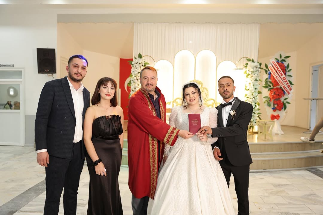 Sandıklı Belediye Başkanı Adnan Öztaş Nikah Akdini Gerçekleştirdi
