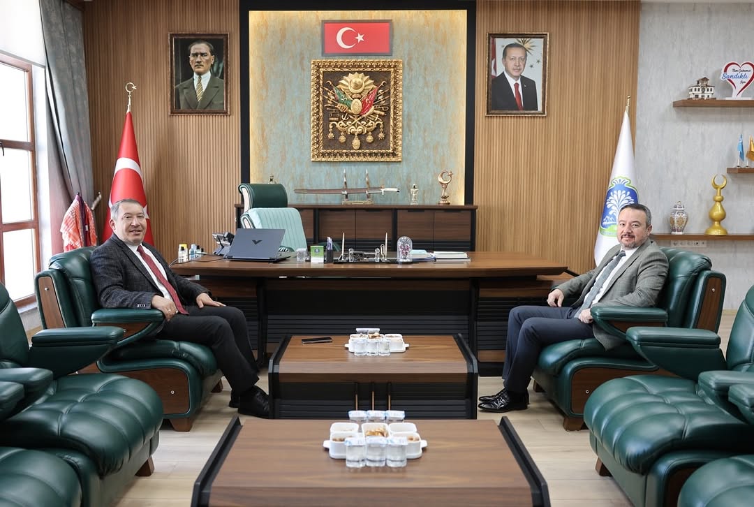 Dinar Belediye Başkanı Veysel Topçu'nun Sandıklı Belediye Başkanı Adnan Öztaş'ı Ziyareti