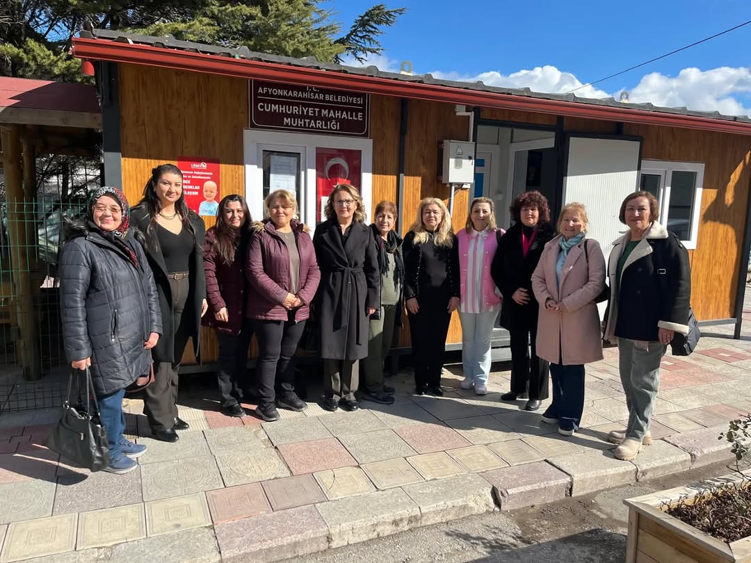 Afyonkarahisar Chp İl Kadın Kolları Başkanlığı Taziye Ziyaretinde Bulundu