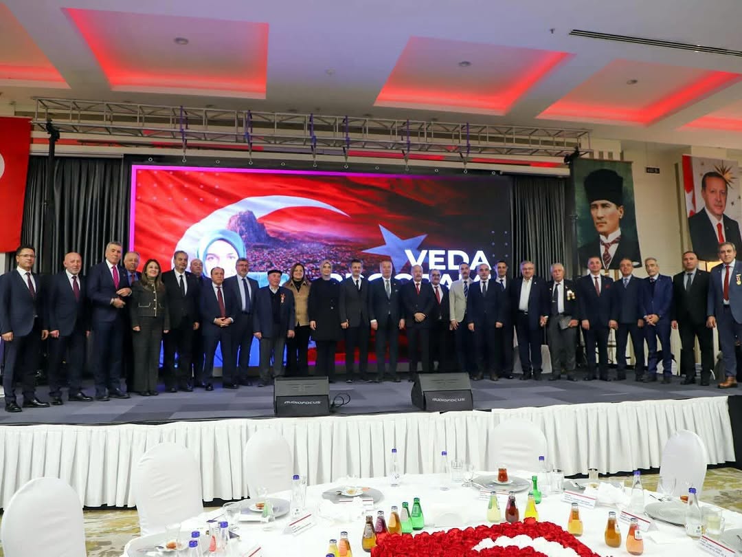 Afyonkarahisar Esnaf ve Sanatkarlar Odaları Birliği Başkanı Cengiz ÜSTÜN, Vali Kübra GÜRAN YİĞİTBAŞI için Veda Programına Katıldı