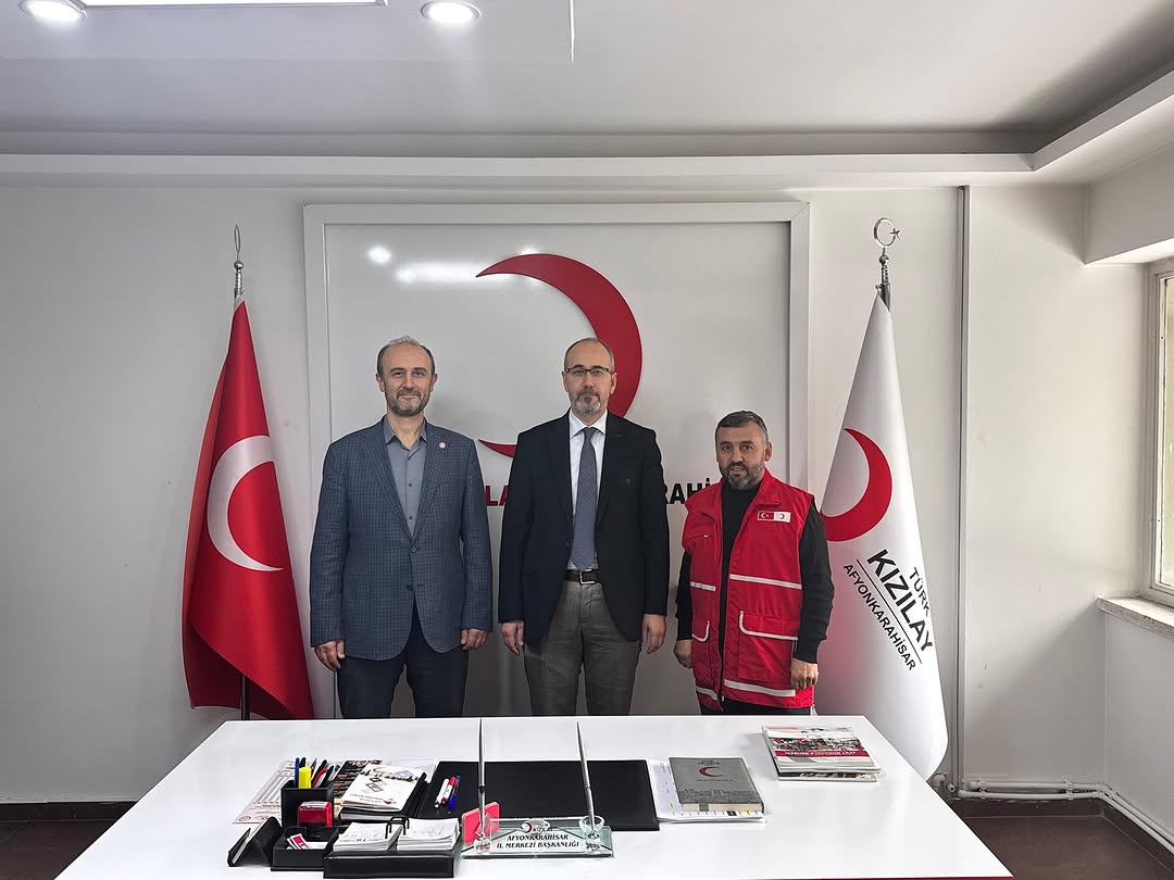 Afyonkarahisar İl Sağlık Müdürü Afyonkarahisar Kızılay İl Merkezi'ni Ziyaret Etti