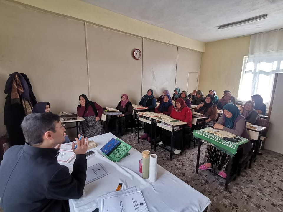 Afyonkarahisar Kızılören Müftülüğü'nden Ekinova Köyü'ndeki İhtiyaç Odaklı Kur’an Kursu Ziyareti