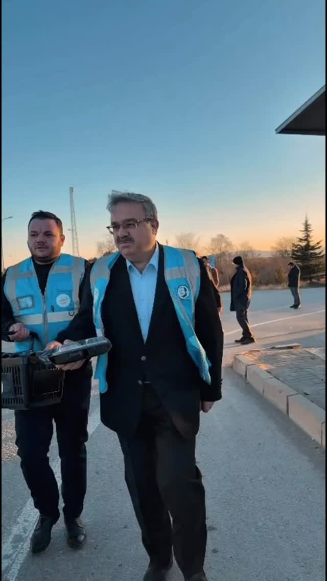 Afyonkarahisar Milletvekili: Milletimize Hizmetkâr Olmaya Devam Ediyoruz