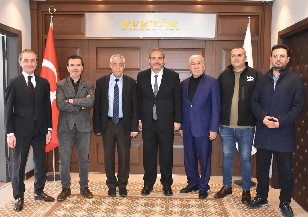 Afyonkarahisar Sağlık Bilimleri Üniversitesi Rektörü Prof. Dr. Adem Aslan, Anadolu Basın Birliği Afyonkarahisar Şube Başkanı Ahmet Sarlık ve Yönetim Kurulu Üyelerini Ağırladı