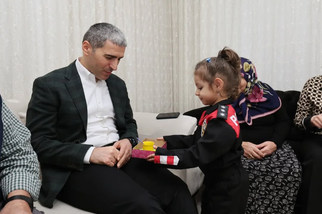 Afyonkarahisar Valiliği'nden Şehit Emanetine Vefa Ziyareti