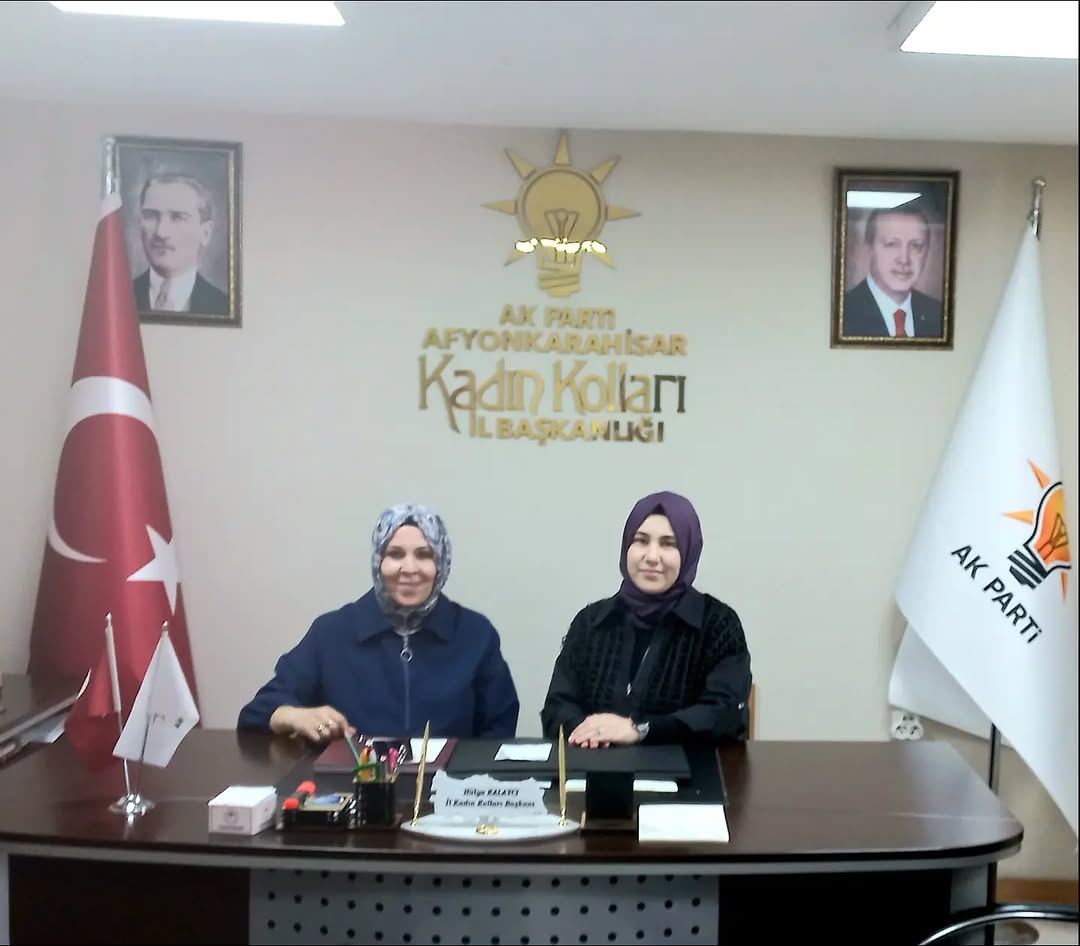 AK Parti Afyonkarahisar İl Kadın Kolları'nda Nöbetçi Yönetim Kurulu Üyeleri Görevde