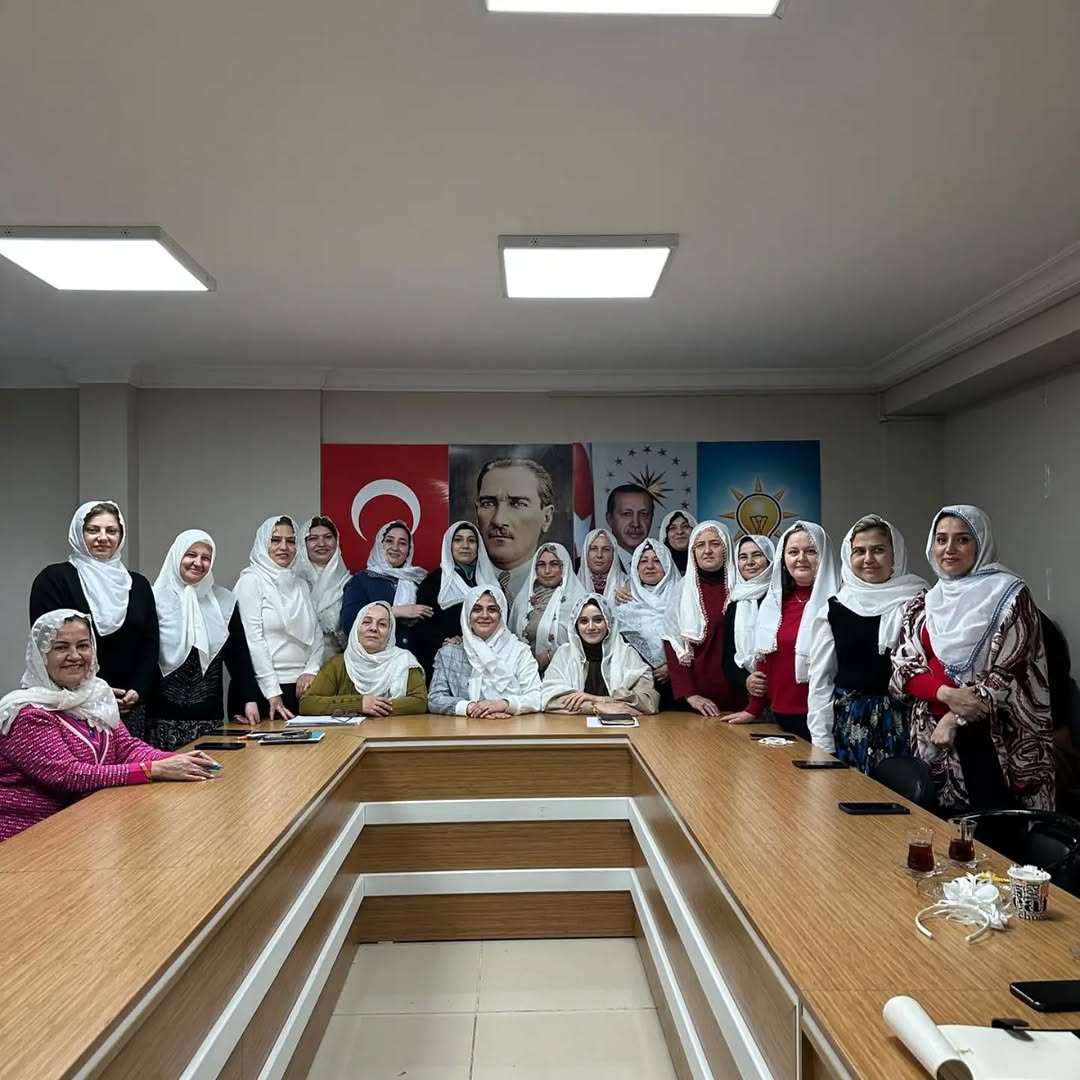 AK Parti Afyonkarahisar İl Kadın Kolları'ndan Zeynep Güneş'e Destek Mesajı