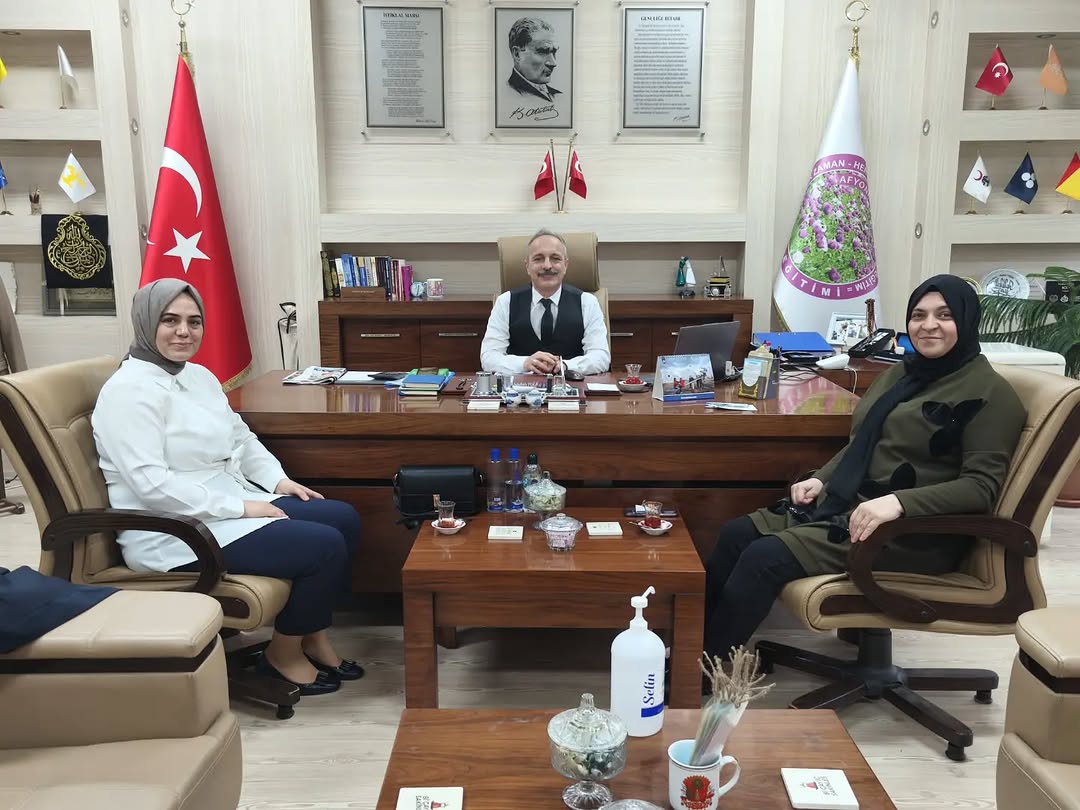 AK Parti Afyonkarahisar İl Kadın Kolları Nezaket Ziyareti