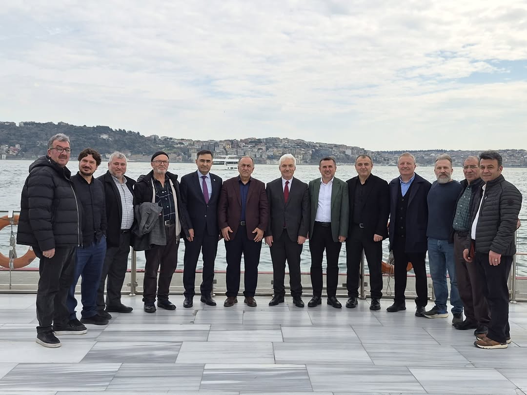 Ak Parti Afyonkarahisar Milletvekili Hasan Arslan İstanbul'da Bir Araya Geldi