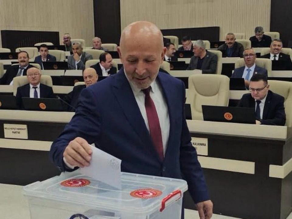 Ak Parti Afyonkarahisar Milletvekili İbrahim Yurdunuseven'den Tebrik Mesajı