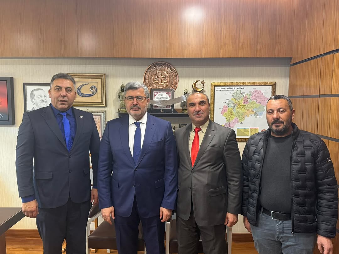 AK Parti Çay İlçe Başkanı Coşkun Sarıpınar, Pazarağaç Belediye Başkanı Şevki Kara ve Hemşerimiz Mehmet Aytekin'i Gazi Meclis'te Ağırladı