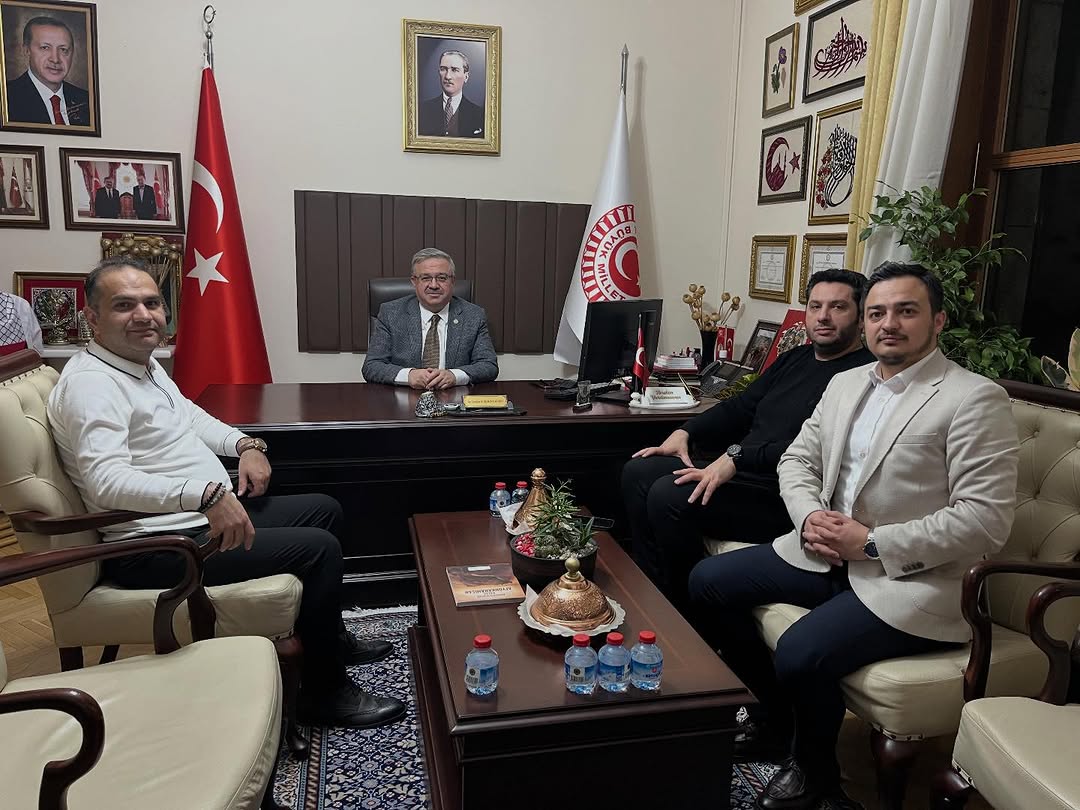 Ak Parti Milletvekili Ahmet Aktürk, Sandıklı Sera Yatırımcılarını TBMM'de Ağırladı