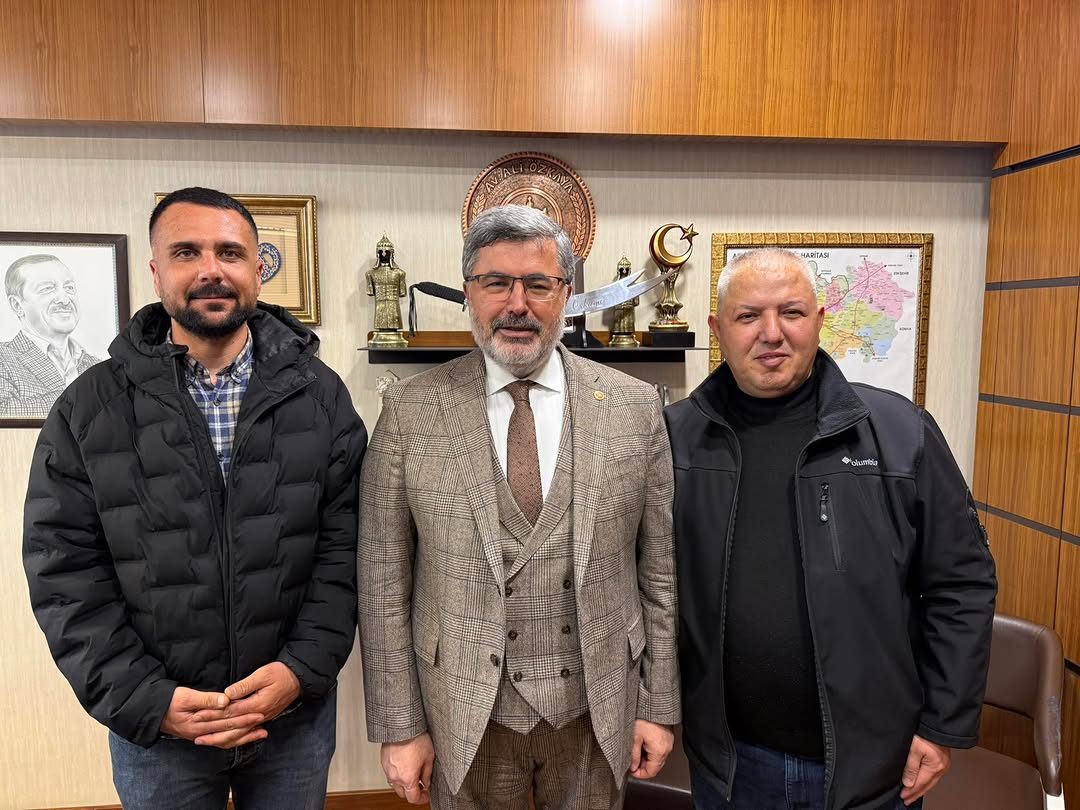 AK Parti Milletvekili Ali Özkaya: Bolvadin İlçesinden Emre Göral ve İsmail Keleş'i Gazi Meclisinde Ağırladık