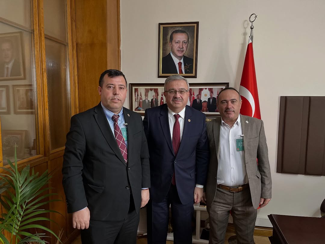Ak Parti Milletvekili İbrahim Yurdunuseven'den İhsaniye Yaylabağı Belediye Başkanı Niyazi Akgedik ve Belediye Meclis Üyesi Muhterem Dülger'e Ziyaret