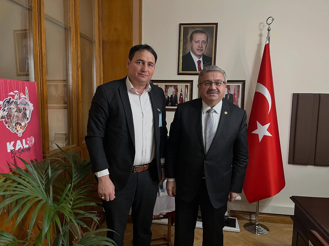 Ak Parti Milletvekili İbrahim Yurdunuseven, Dinar Kınık Köyünden Adem Sargın'ı TBMM'de Ağırladı