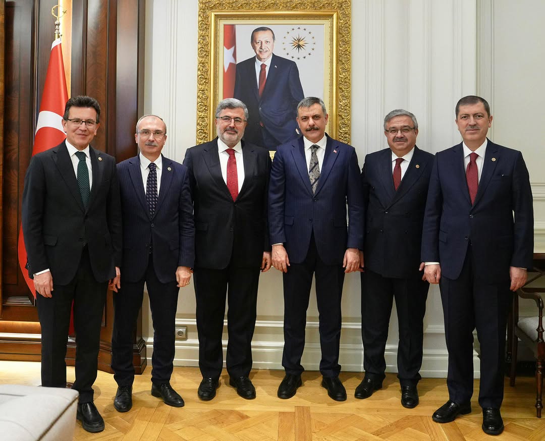 Ak Parti Milletvekilleri, İçişleri Bakanı Mustafa Çiftçi'yi Ziyaret Etti