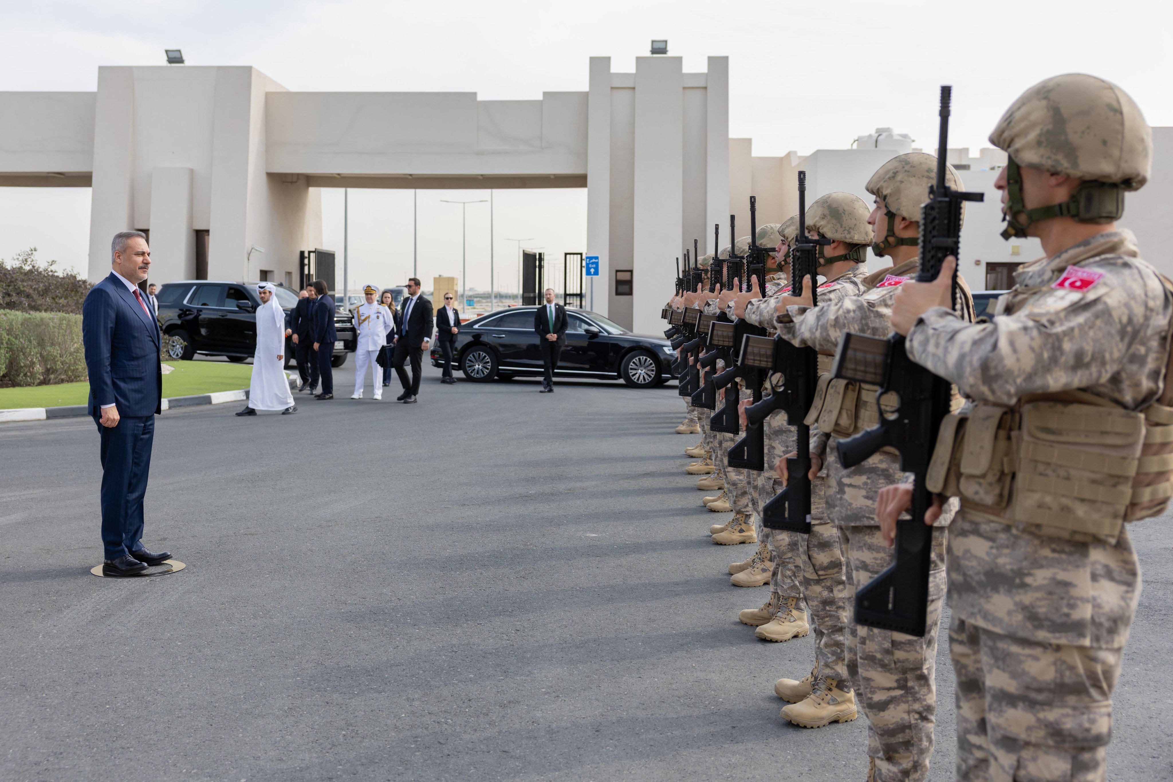 Bakan Fidan'dan Katar Ziyareti