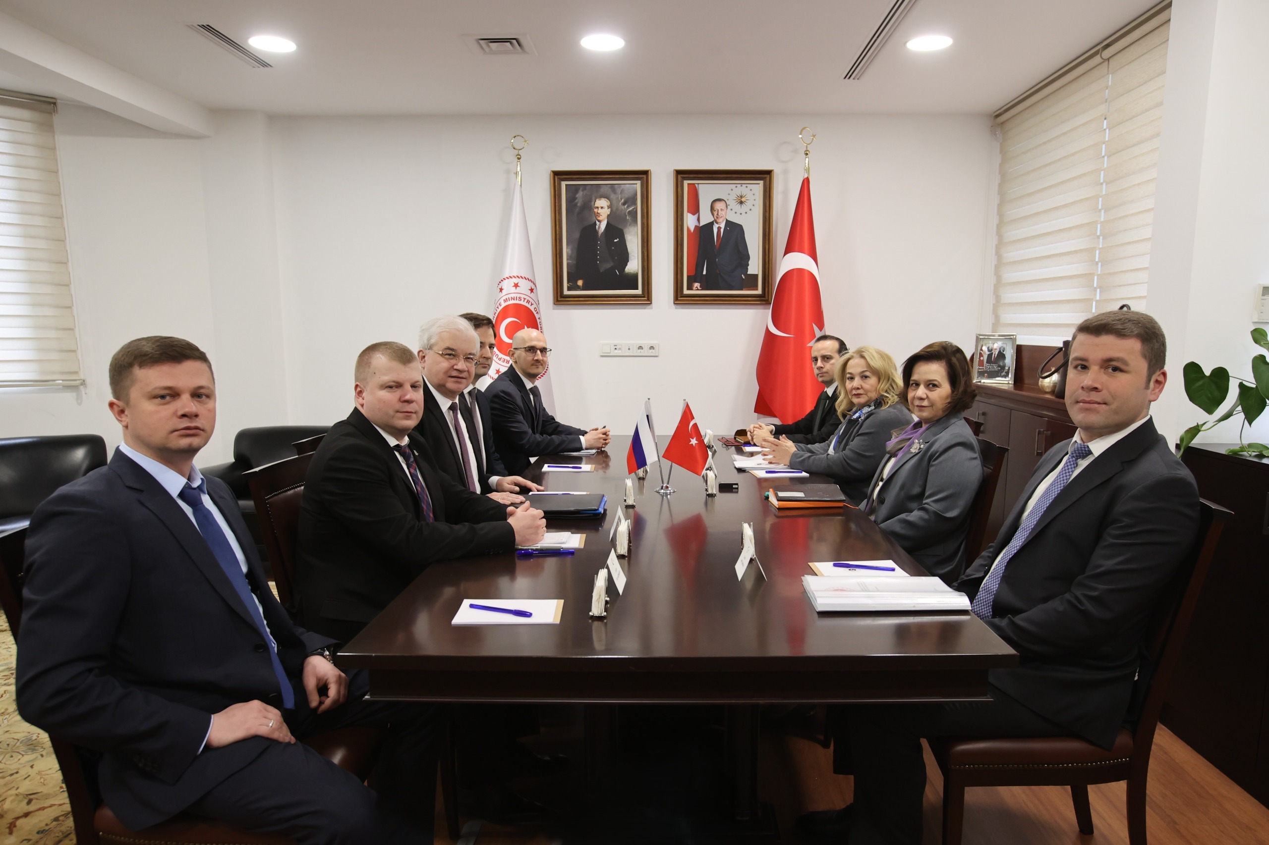 Bakan Yardımcısından Önemli Görüşme