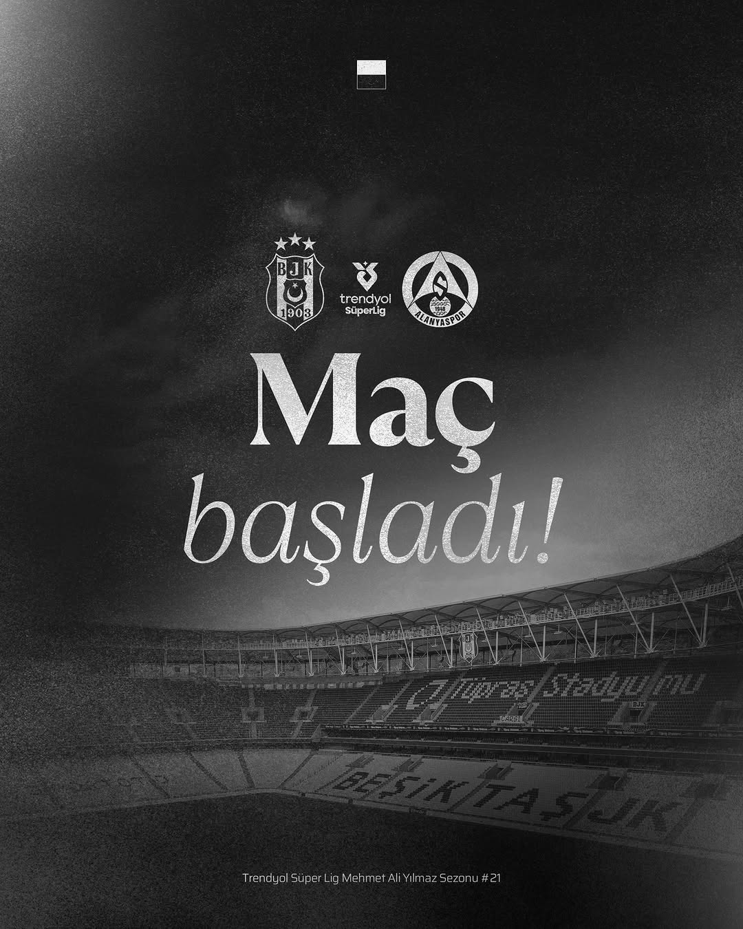 Beşiktaş Futbol Takımı Maçına Başladı