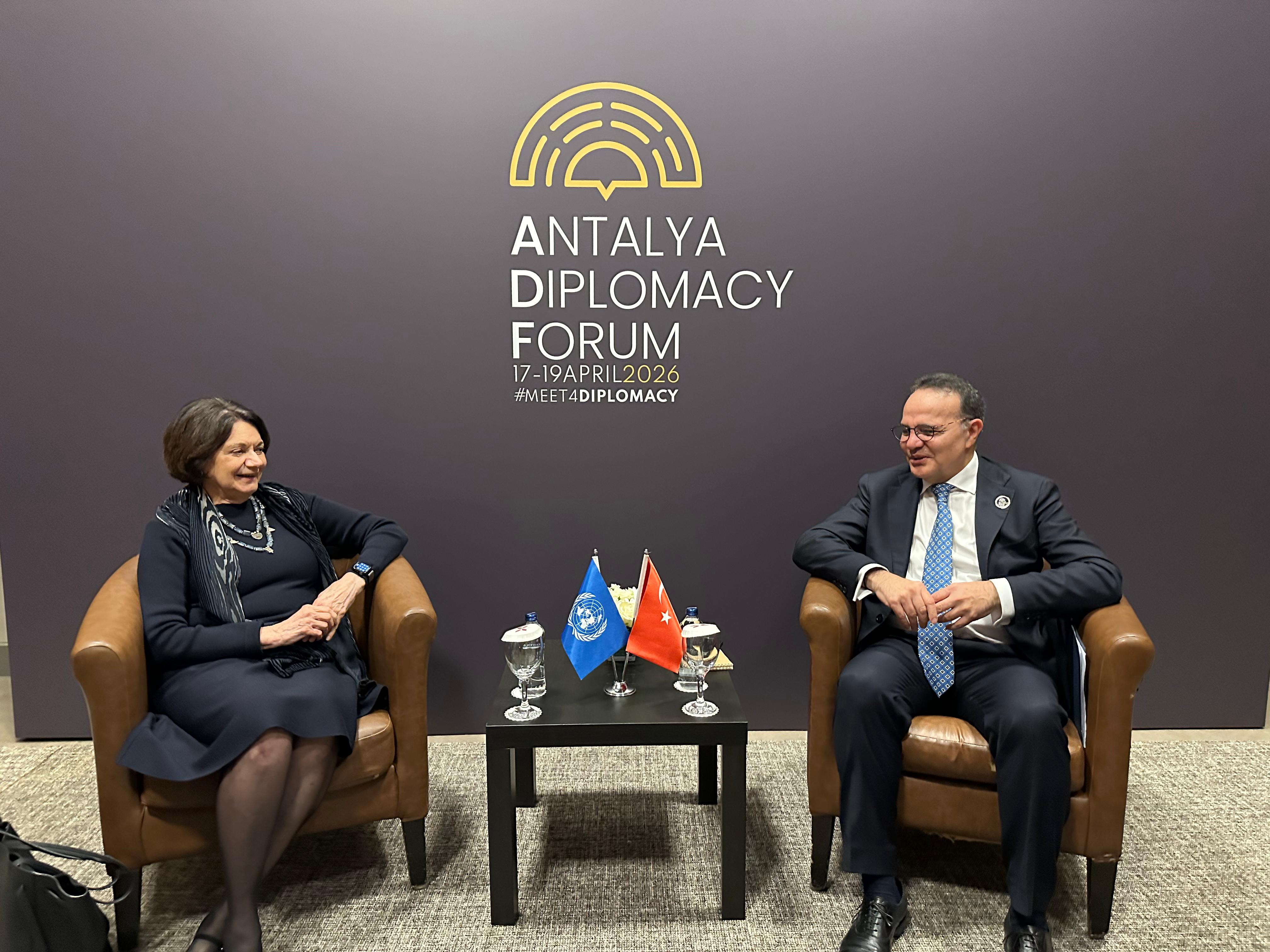 Bozay, Avrupa ve Uluslararası Temsilcilerle Görüştü