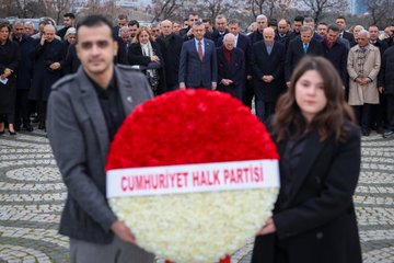 Deniz Baykal Anıldı