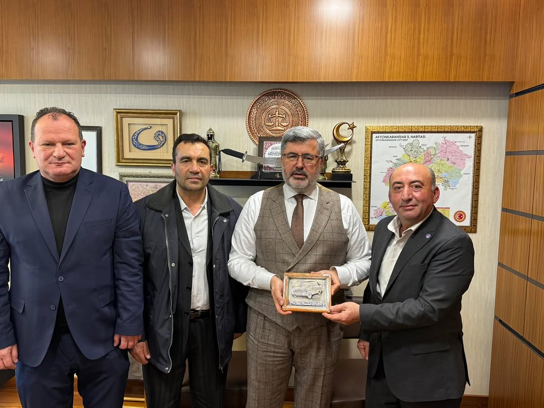 Eskişehir'de Döğerli Hemşehriler Gazi Meclisinde Misafir Edildi