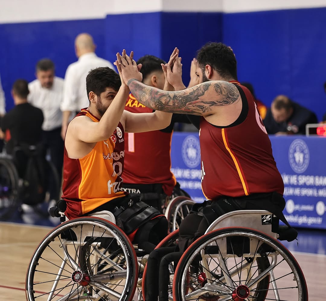 Galatasaray Ailesine Günaydın Mesajı