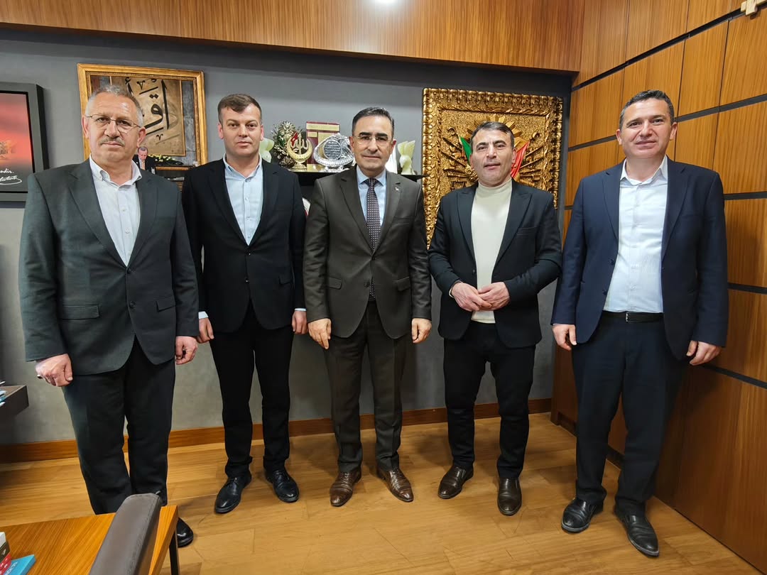 Gazi Meclisi'nde Bir Araya Gelen Belediye Başkanlarıyla Verimli Görüşme