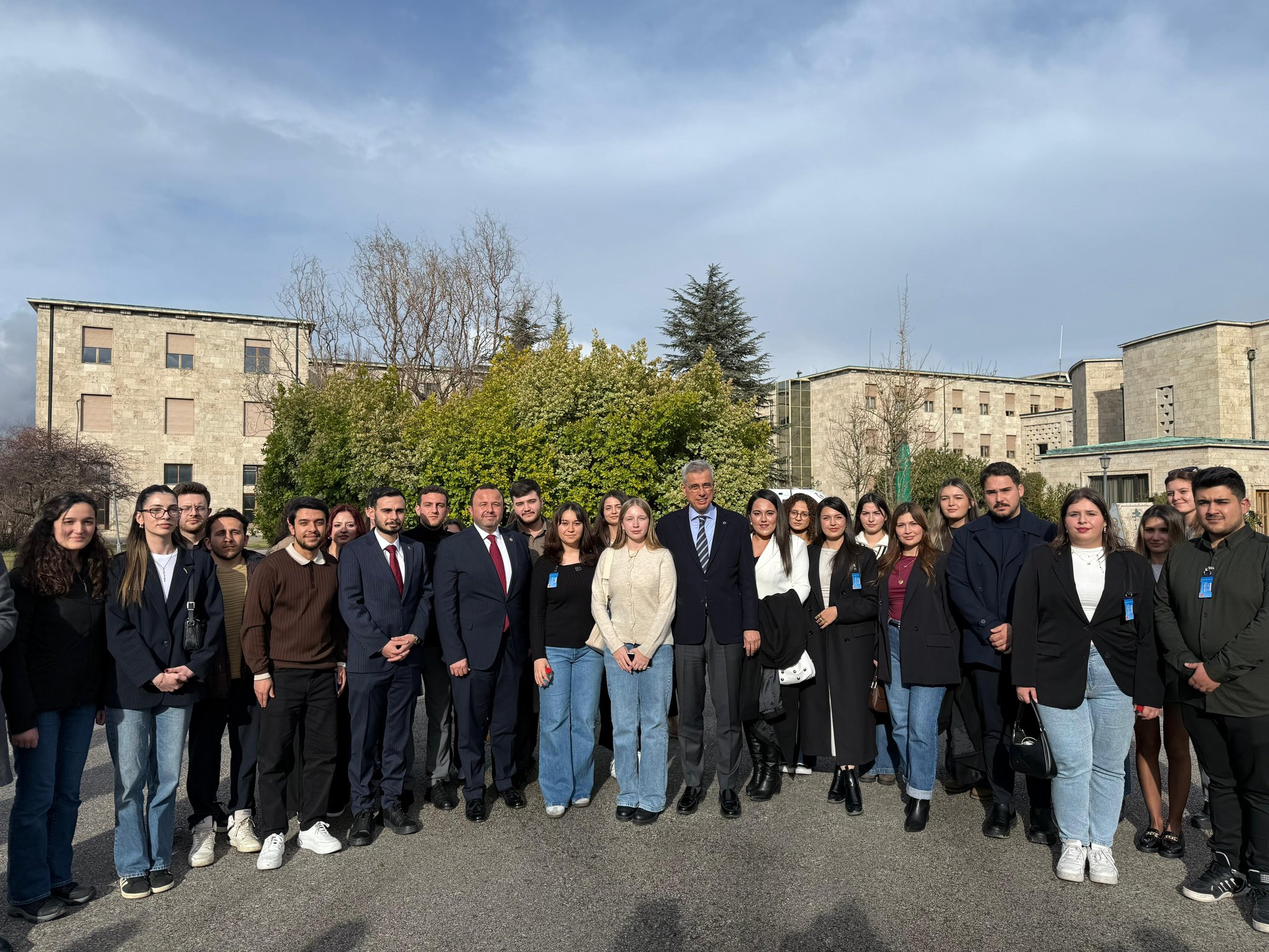 Gençlere Umut Mesajı