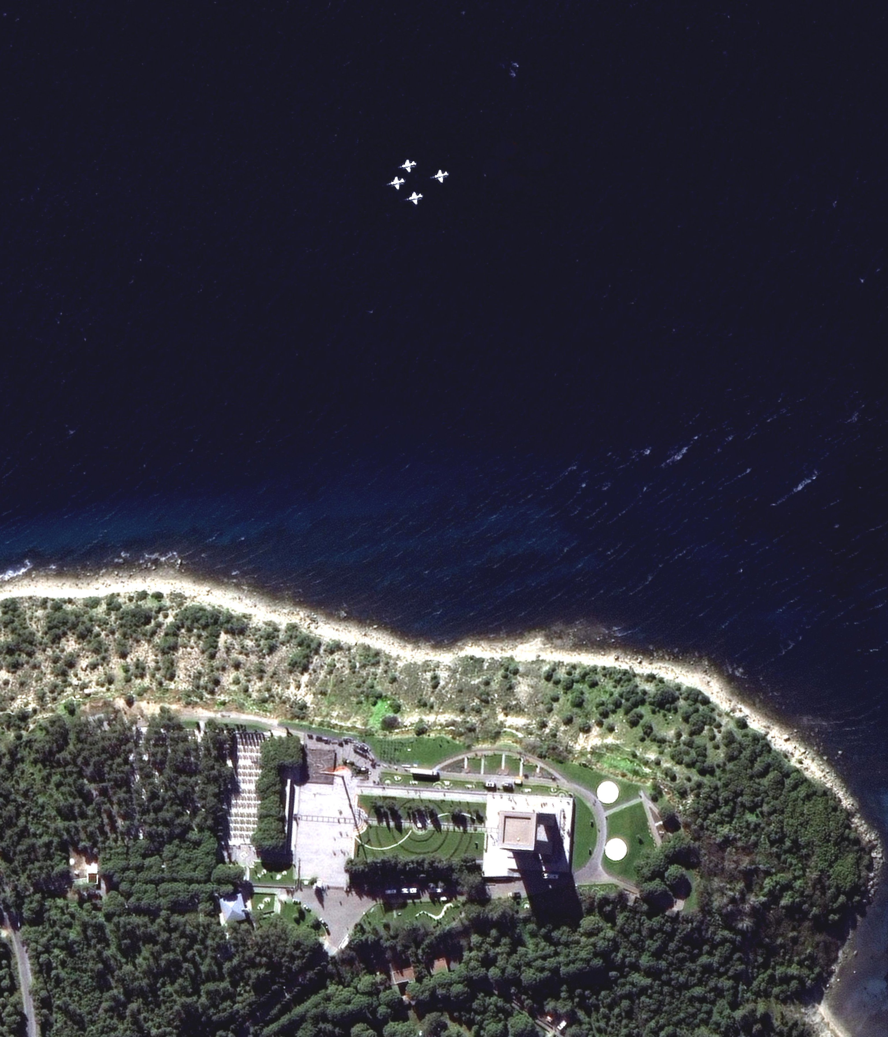 Hava Kuvvetleri'nden Anlamlı Selam