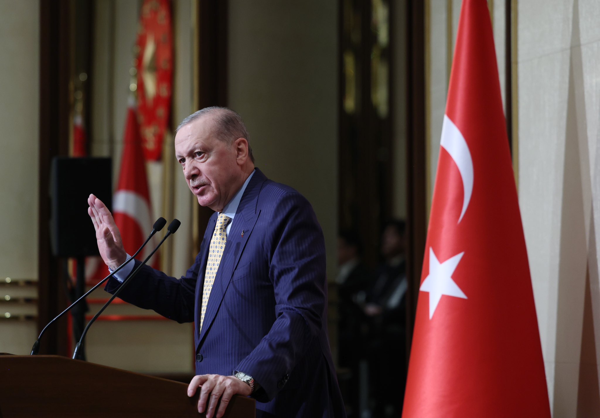 Hükûmet Ticaret Erbabını Destekliyor