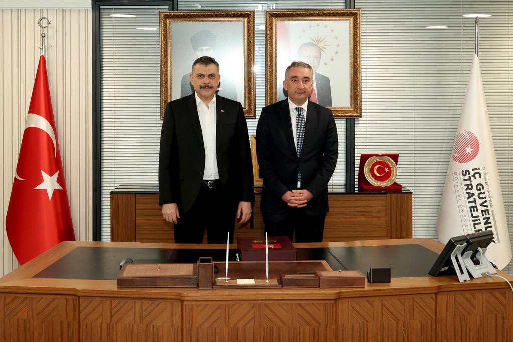 İçişleri Bakanı, güvenlik stratejilerini değerlendirdi