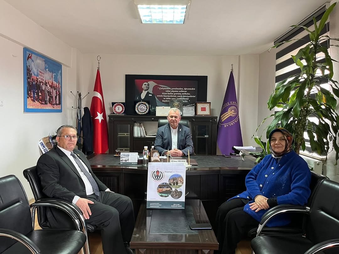 İhsaniye Belediye Başkanı Esnaf Odası Başkanını Ziyaret Etti