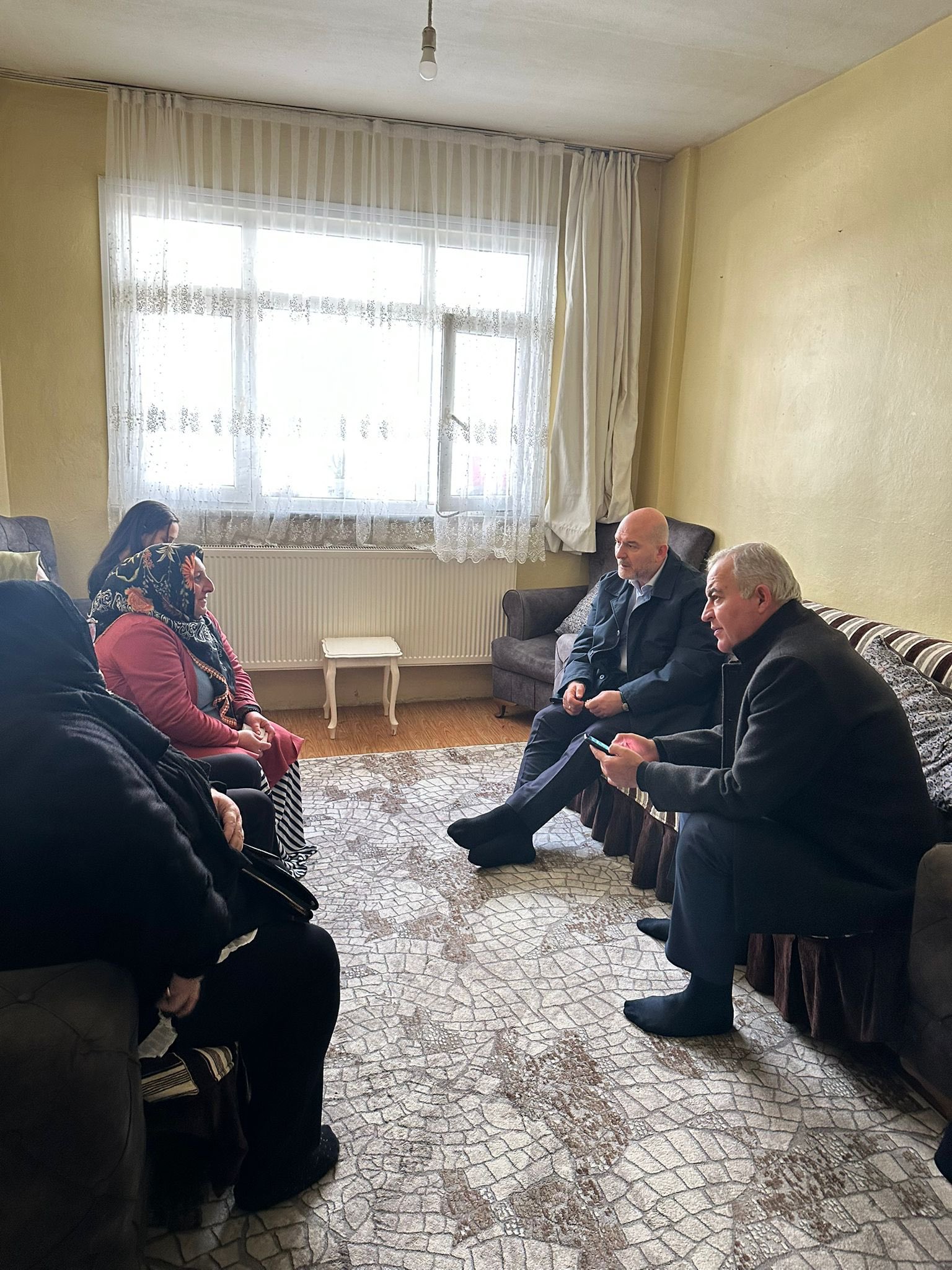 İsmail Ergüneş'ten Ziyaret