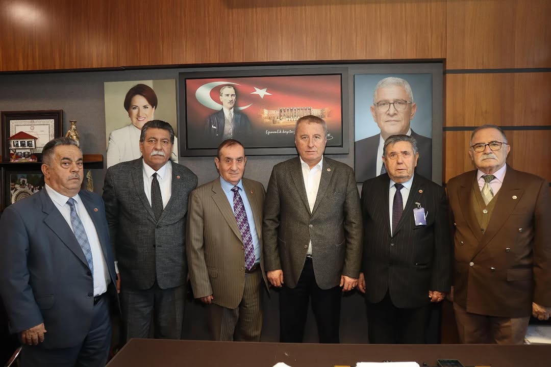 İyi Parti Milletvekili Hakan Şeref Olgun, Emeklilerle Bir Araya Geldi