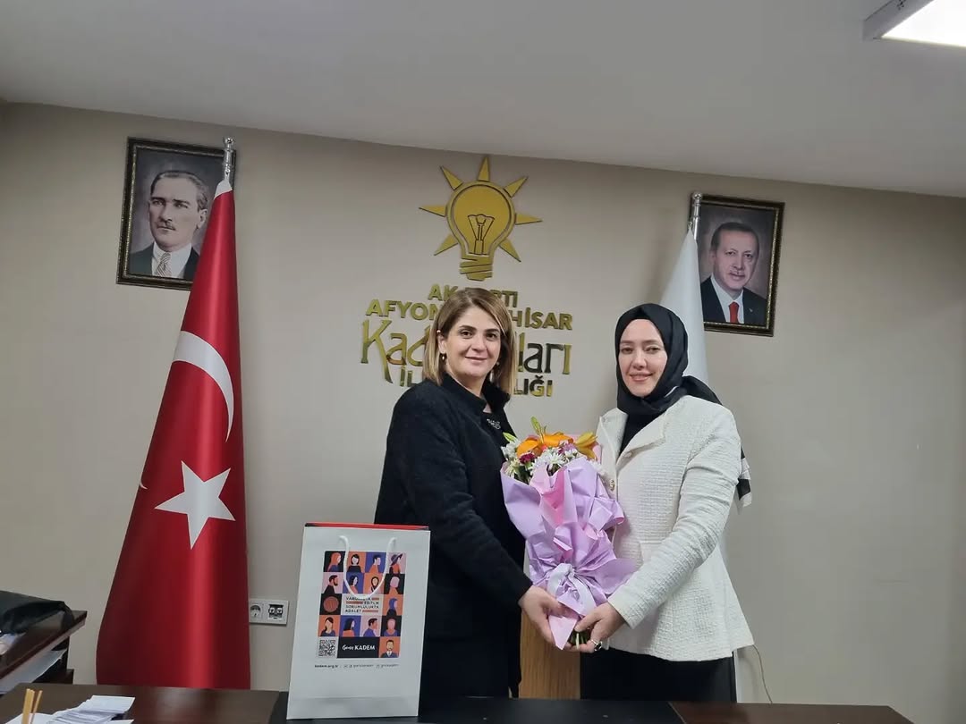 KADEM Afyonkarahisar İl Temsilcisi Huriye Akçay, Kadın Kolları Başkanı Hülya Kalaycı'ya Ziyarette Bulundu