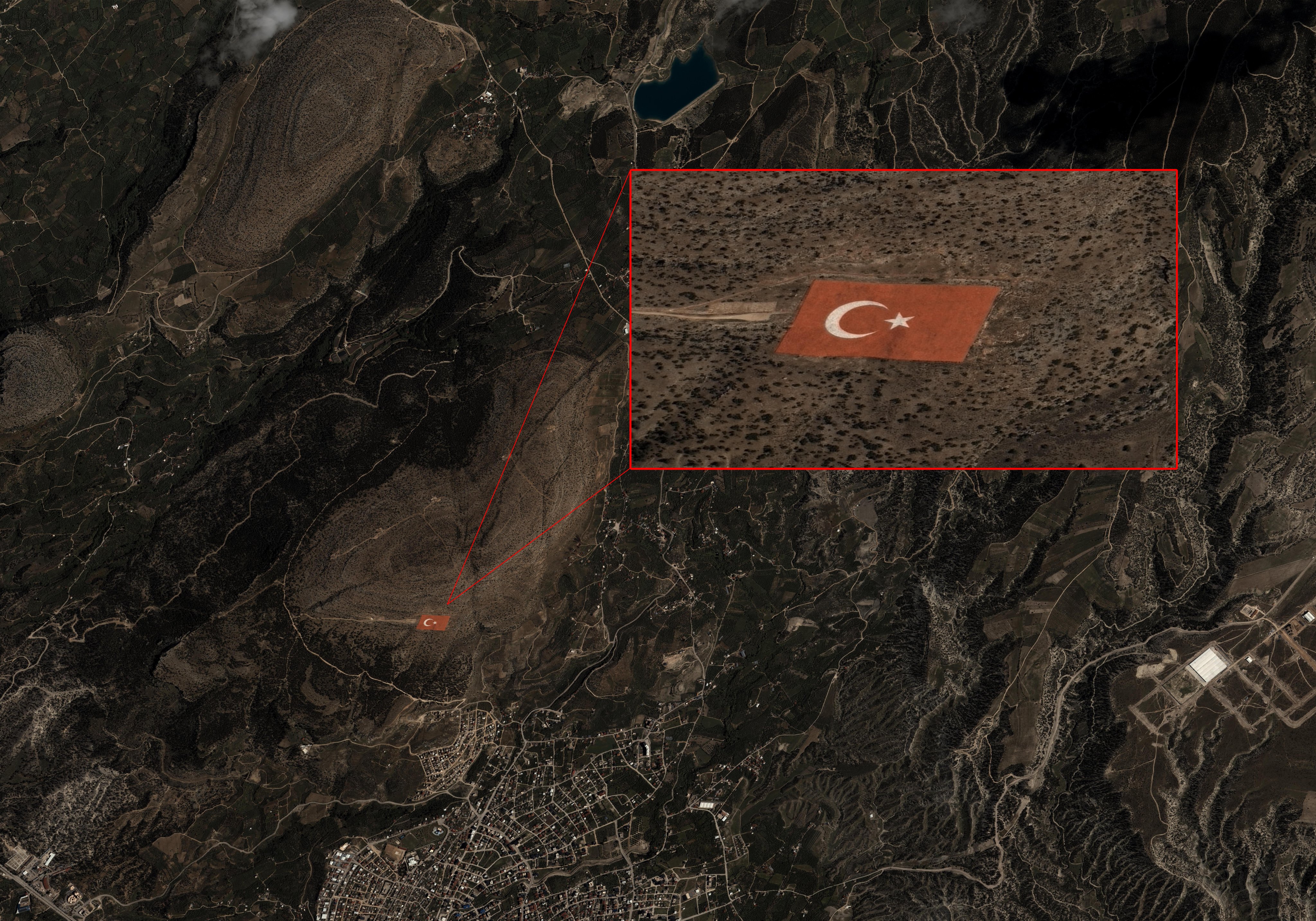 Mersin'deki bayrak GÖKTÜRK-1 ile görüntülendi