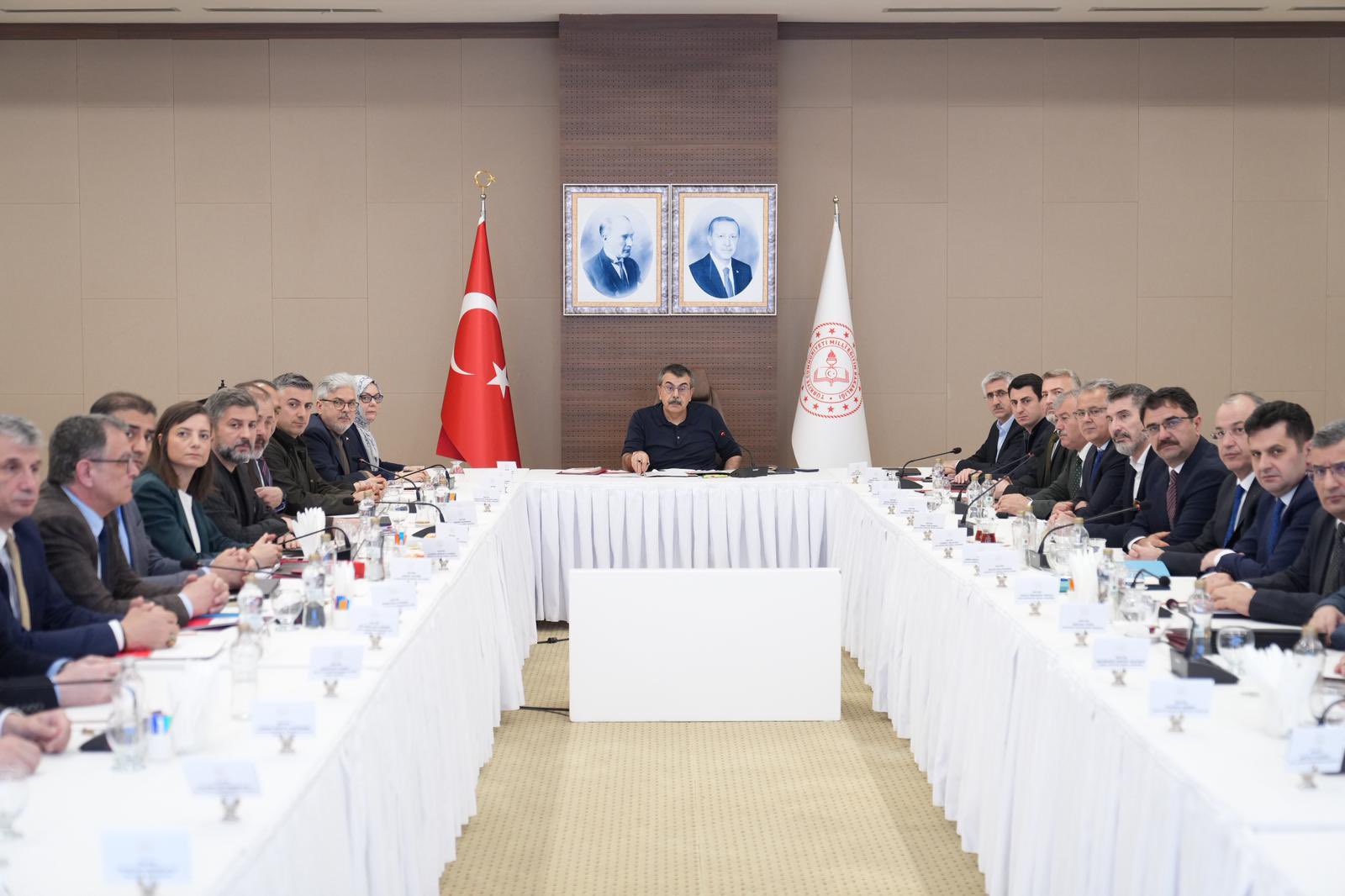 Milli Eğitim Bakanı Tekin, MEB Yöneticileri ile Toplantı Yaptı