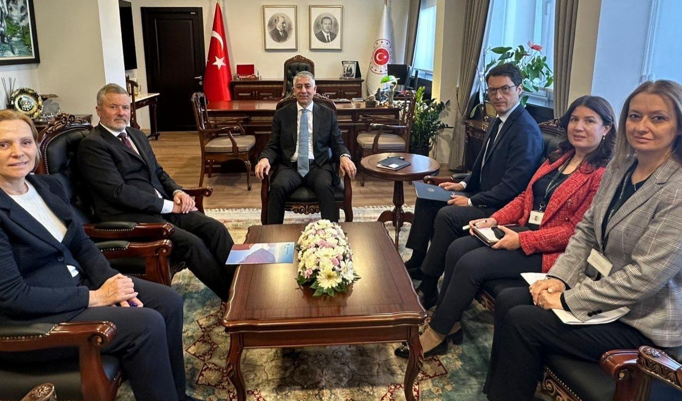 Norveç Büyükelçisi, Türkiye'de Görüşmelerde Bulundu