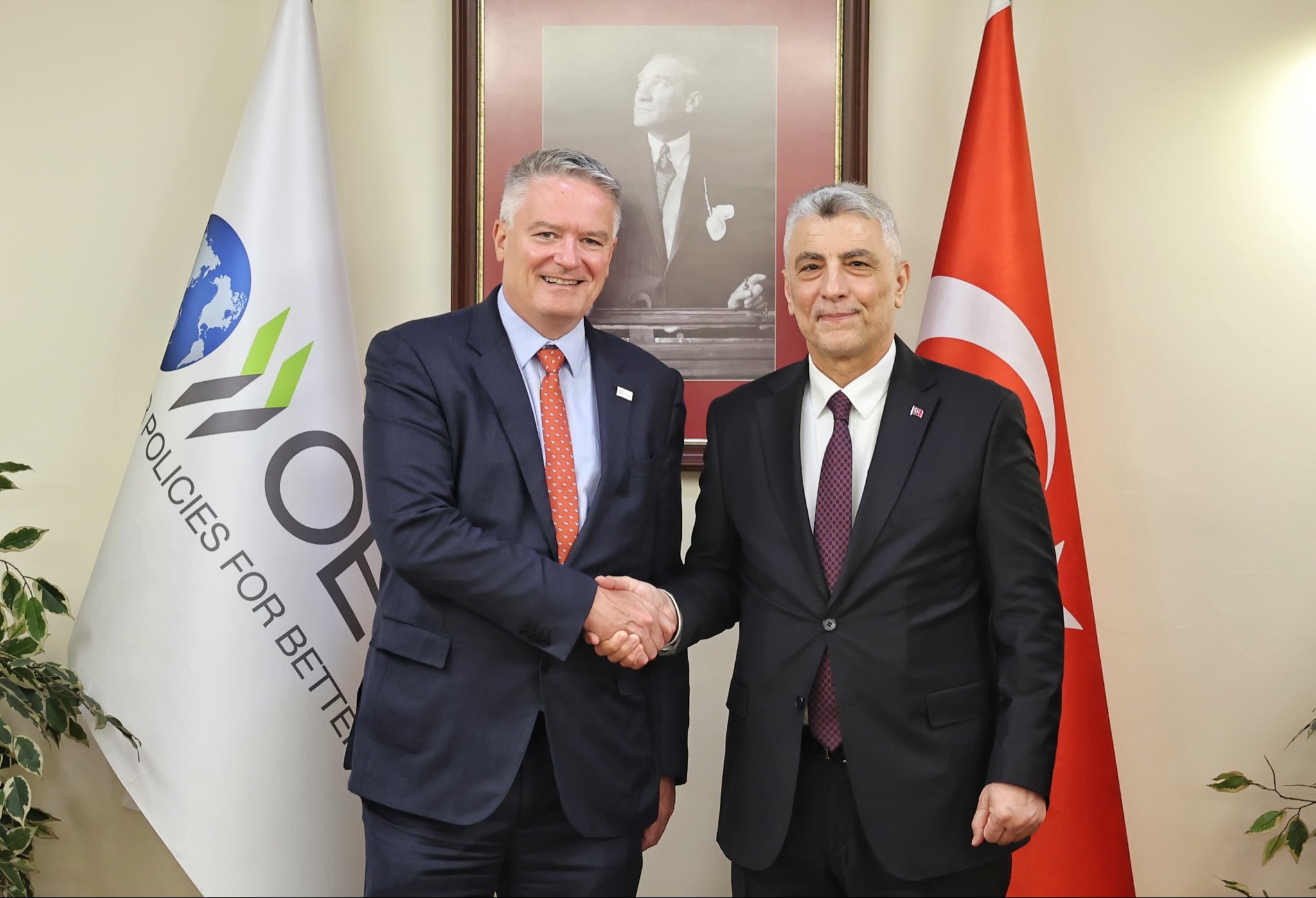 OECD Genel Sekreteri ile İstanbul'da toplantı