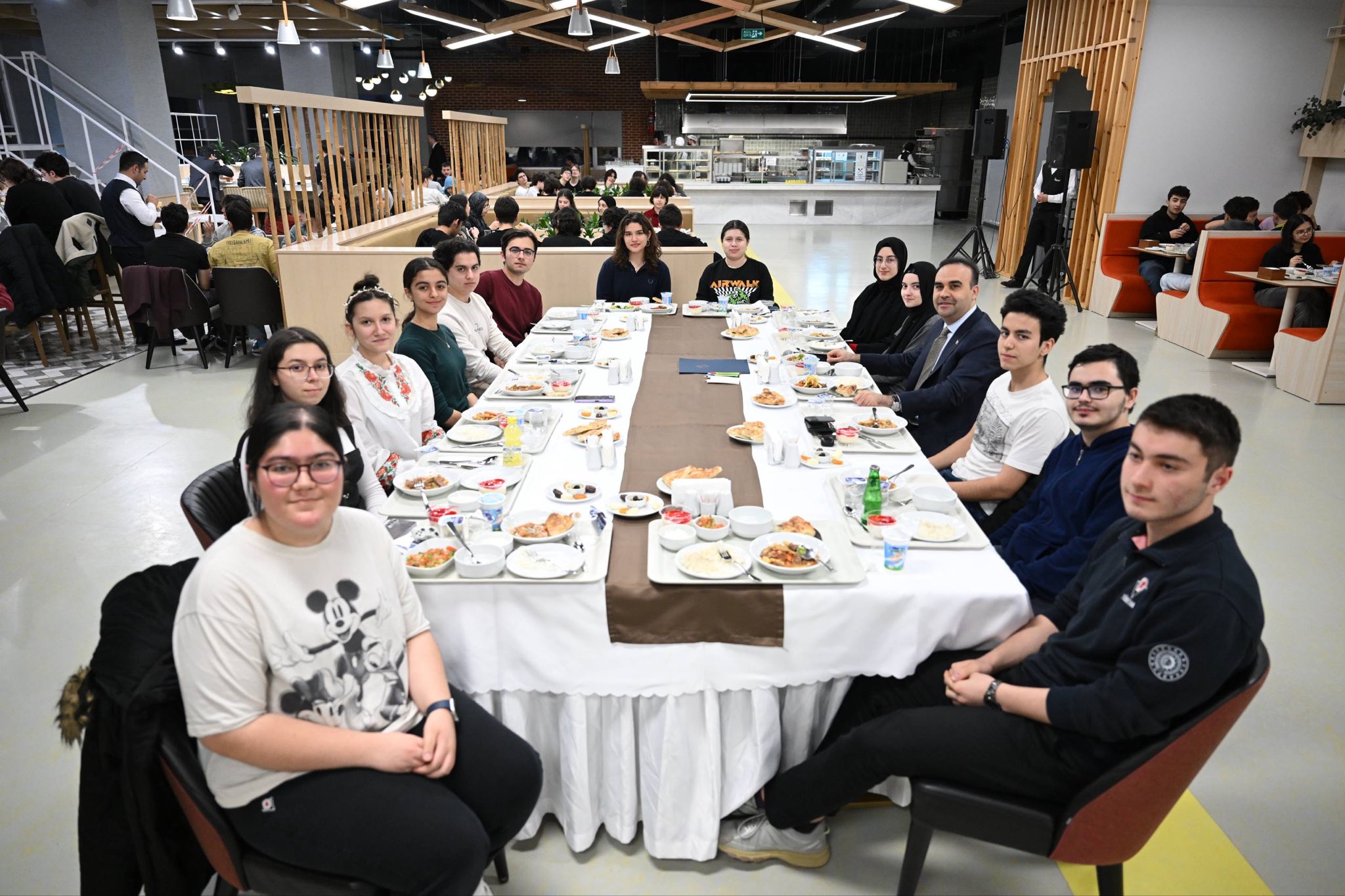 Ramazan'da Bilim Öğrencileriyle İftar