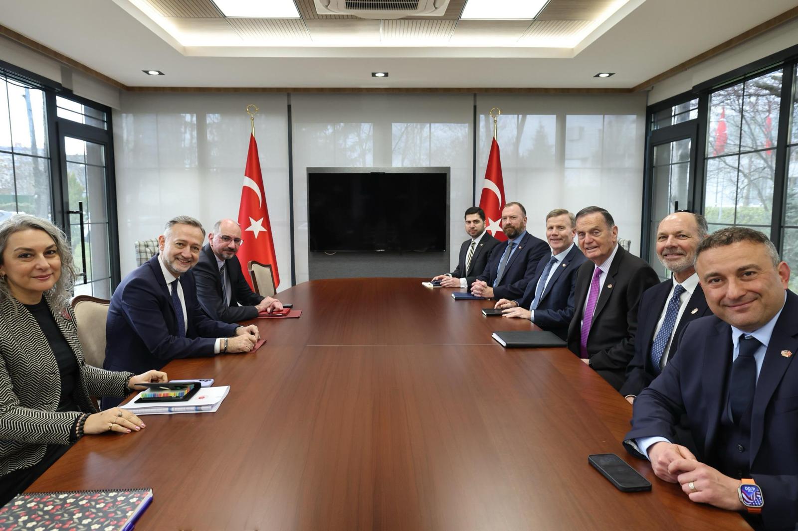 Türkiye-ABD İlişkileri Görüşüldü