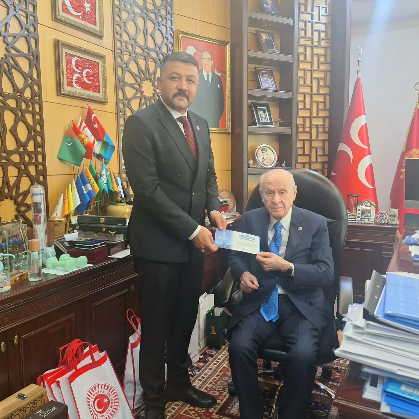 Ülkü Ocakları Başkanı Çetinkaya, Bilge Lider Bahçeli’yi Ziyaret Etti