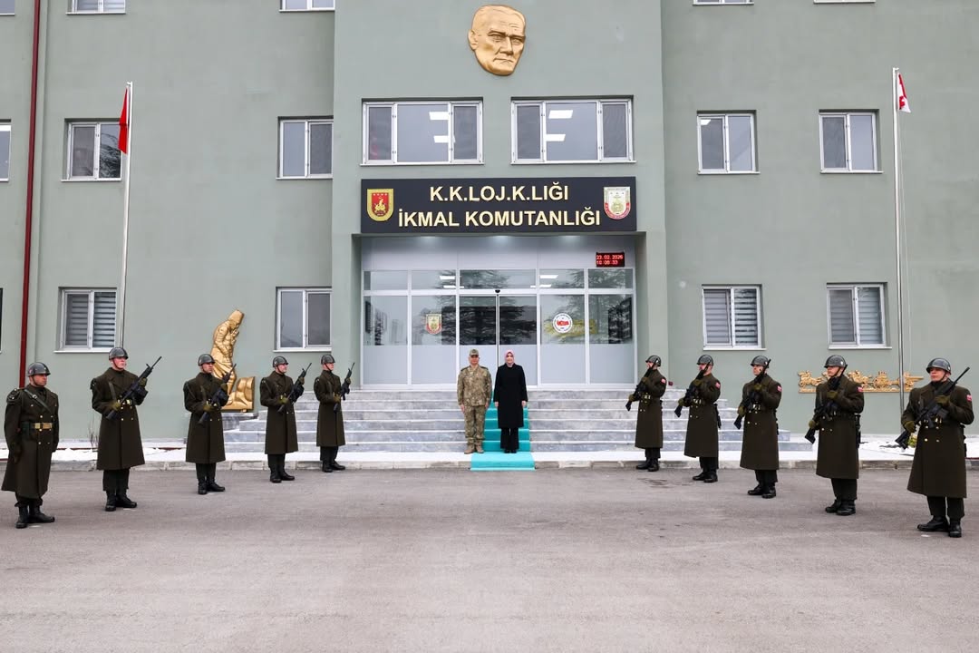 Vali Kübra Güran Yiğitbaşı, İkmal ve Garnizon Komutanı'na Veda Ziyareti Yaptı