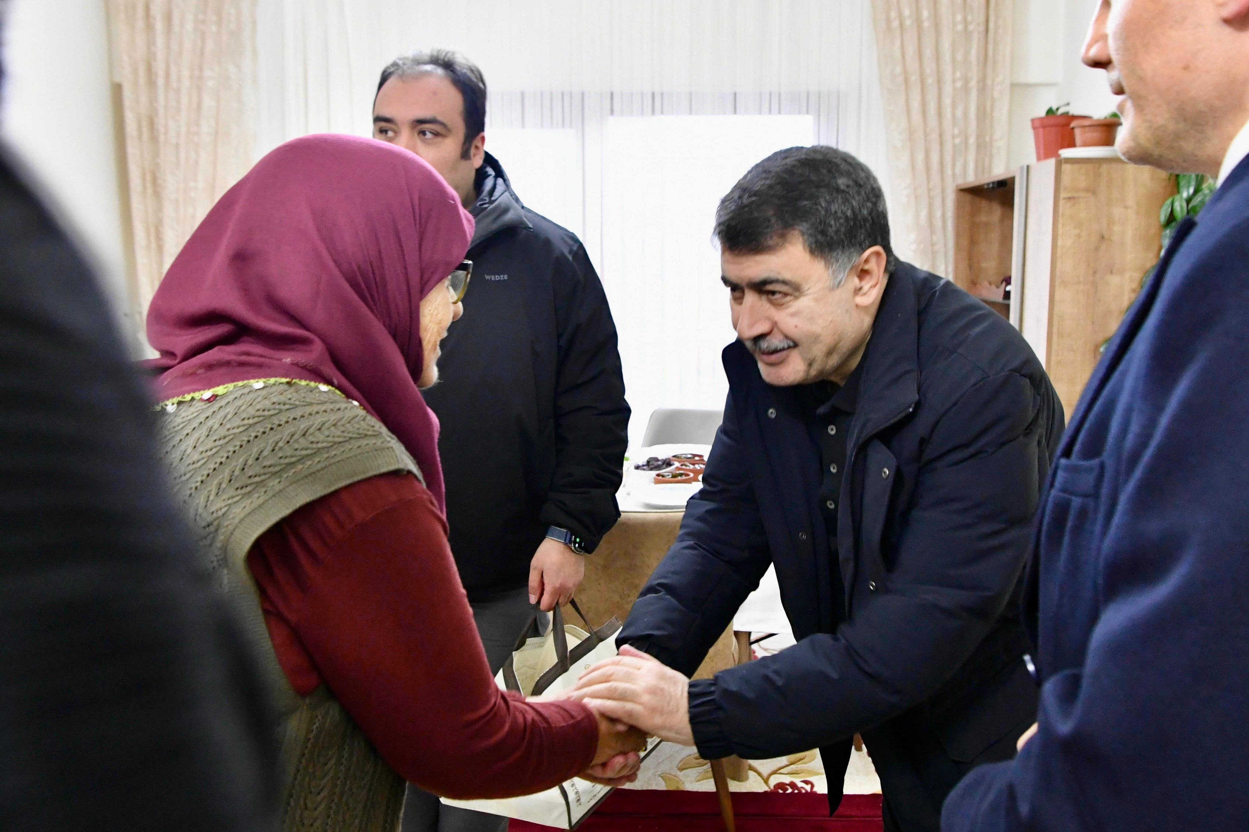 Vali Şahin'den Şehit Ailelerine İftar