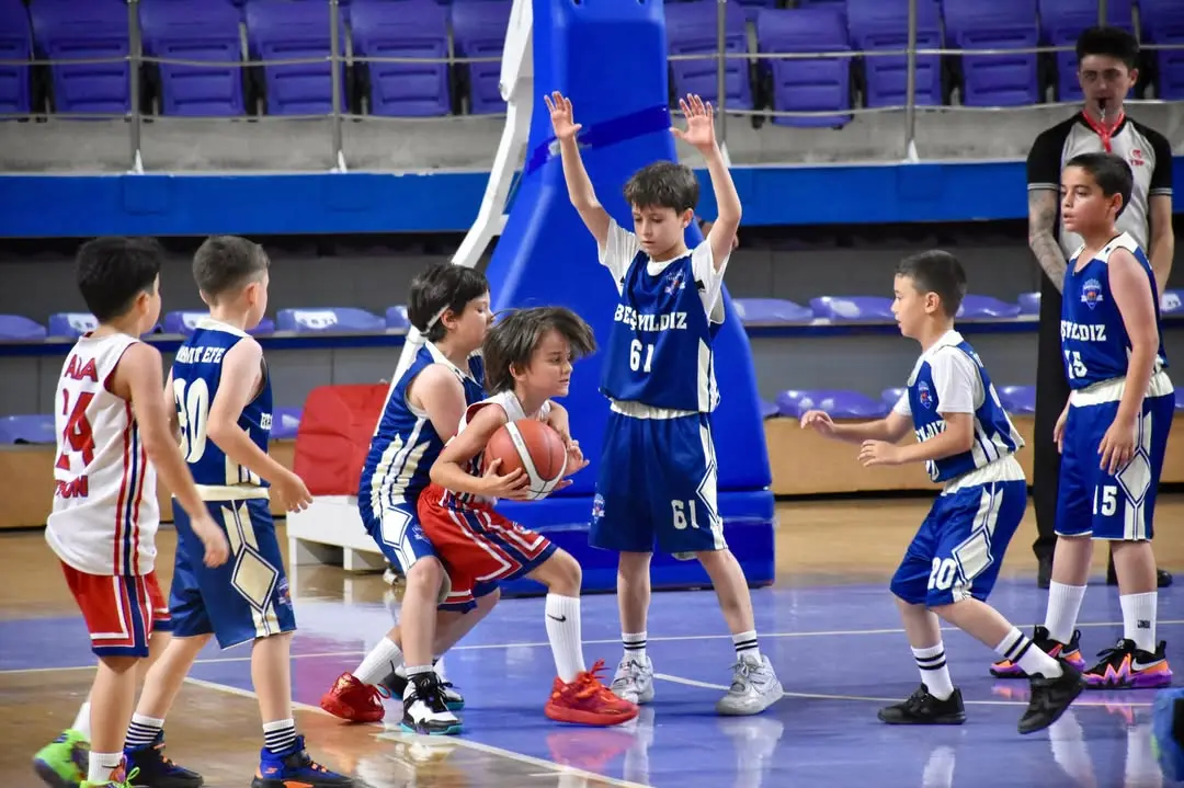 Afyonkarahisar Gençlik ve Spor İl Müdürlüğü'nün 2025-2026 Küçükler Basketbol Sezonu Şampiyonları Açıklandı