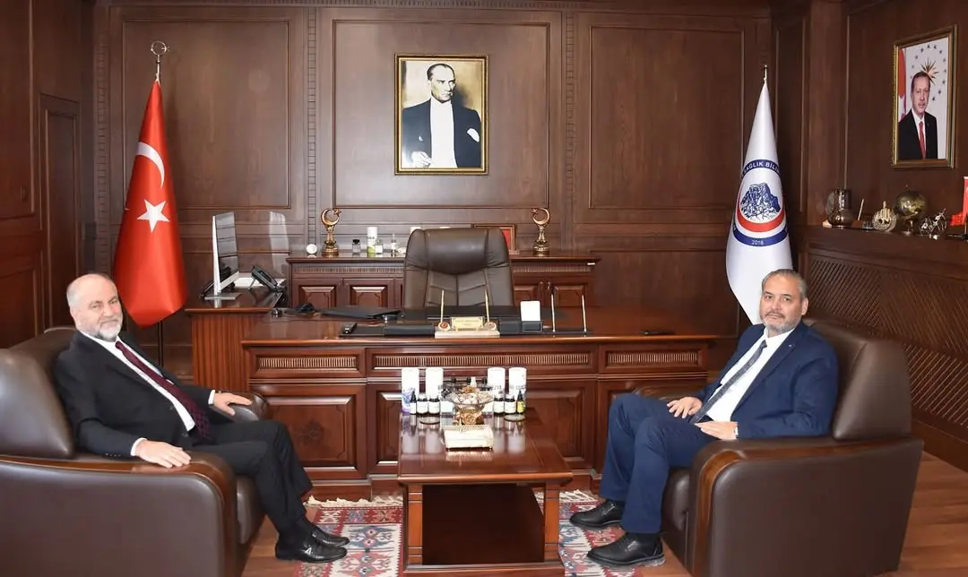 Afyonkarahisar Sağlık Bilimleri Üniversitesi Rektörü Prof. Dr. Adem Aslan, Moritanya Büyükelçisi Prof. Dr. Burhan Köroğlu'nu Ağırladı