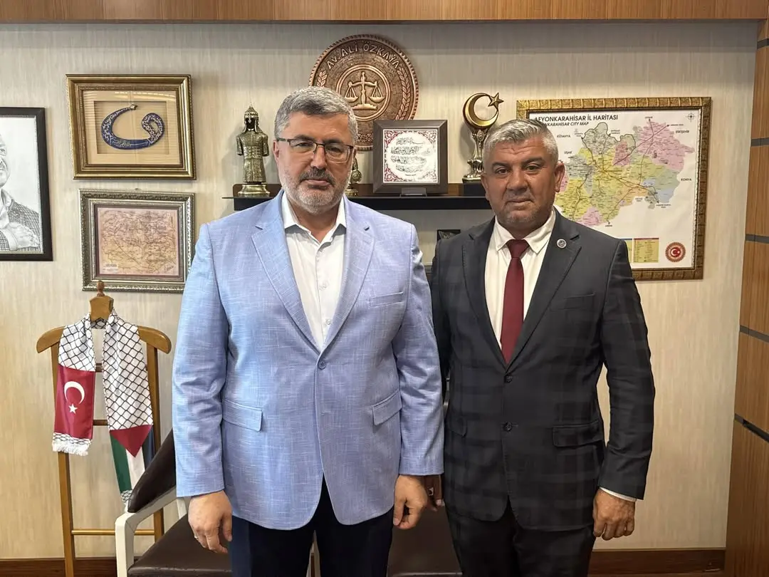Ak Parti Afyonkarahisar Milletvekili Ali Özkaya, Çayırbağ Belediye Başkanı Ender Kiraz'ı Gazi Meclis'te Ağırladı